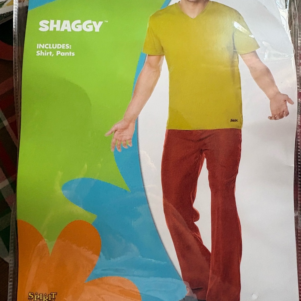 Spirit Shaggy Yellow Shirt and Red Pants Set
